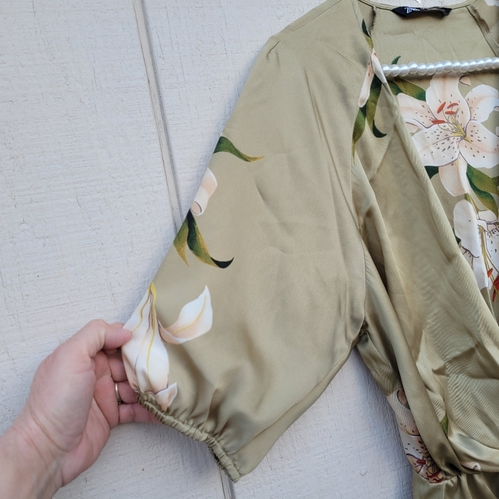 Zara floral mini print dress with knot green Sz S - Picture 3 of 8
